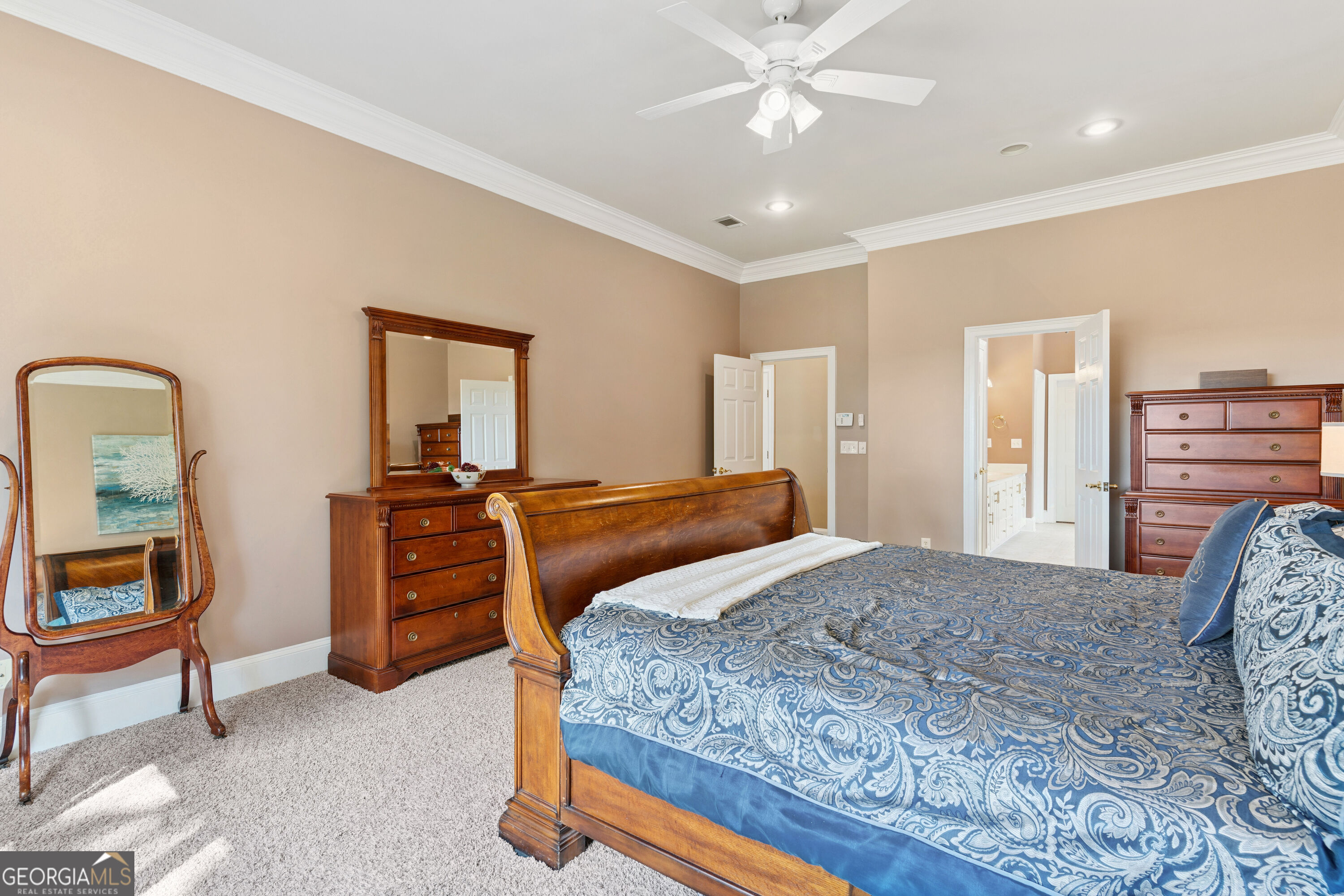 118 Queens Court Property Photo 30