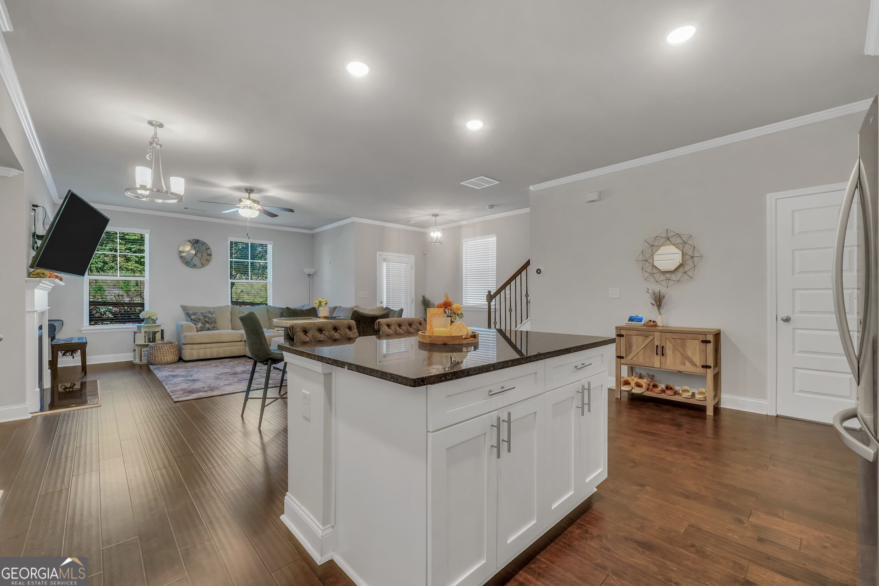 7011 Cedar Glen Road Property Photo 11