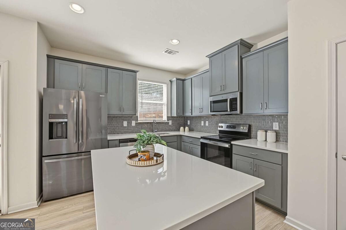 4119 Spring Valley Circle Property Photo 8