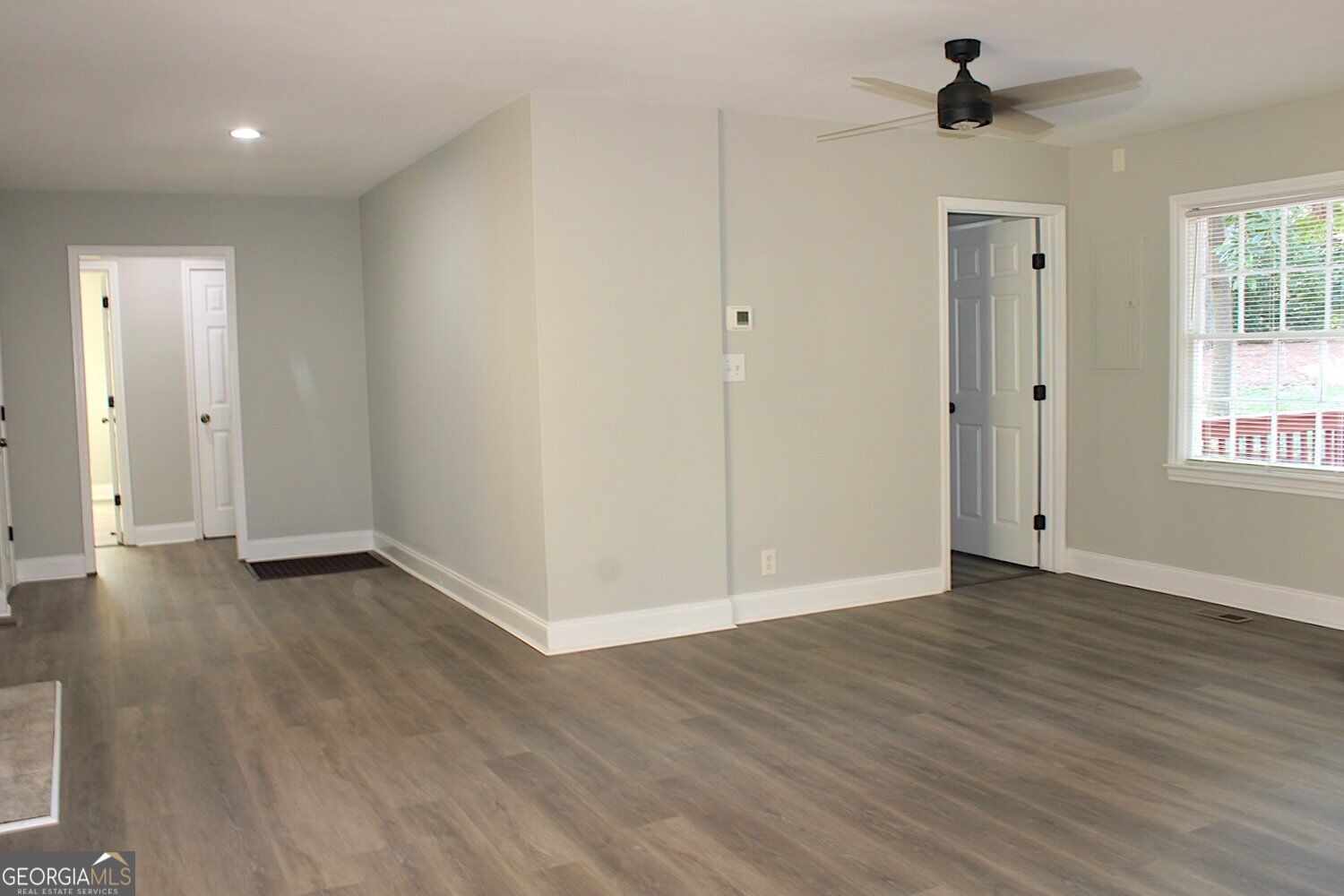 3793 Poplar Drive Property Photo 4