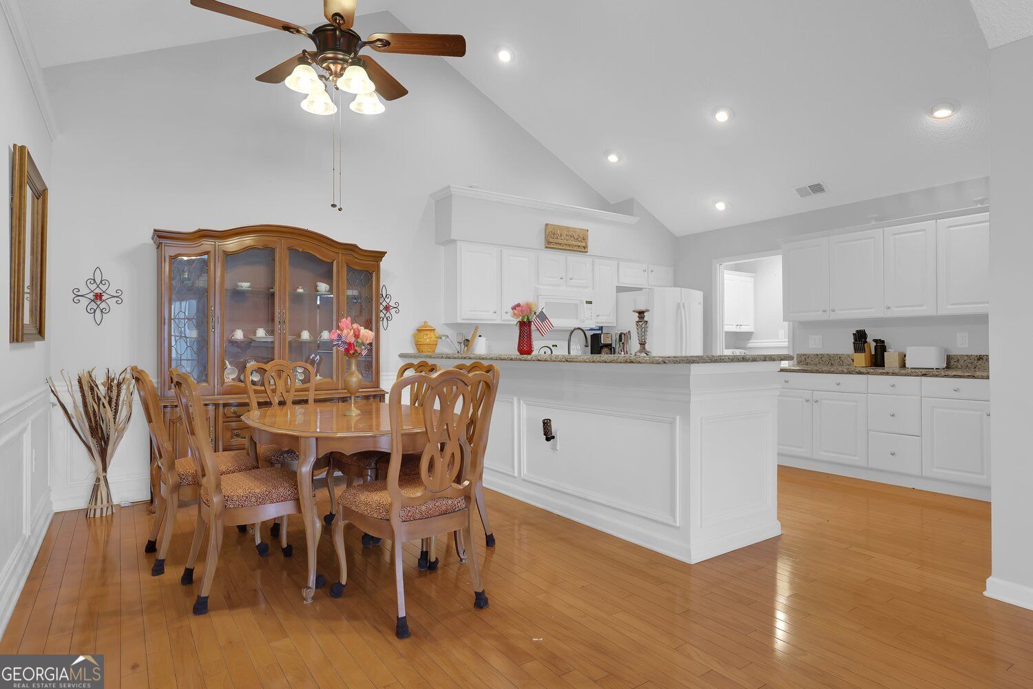 6112 Menlow Court Property Photo 7