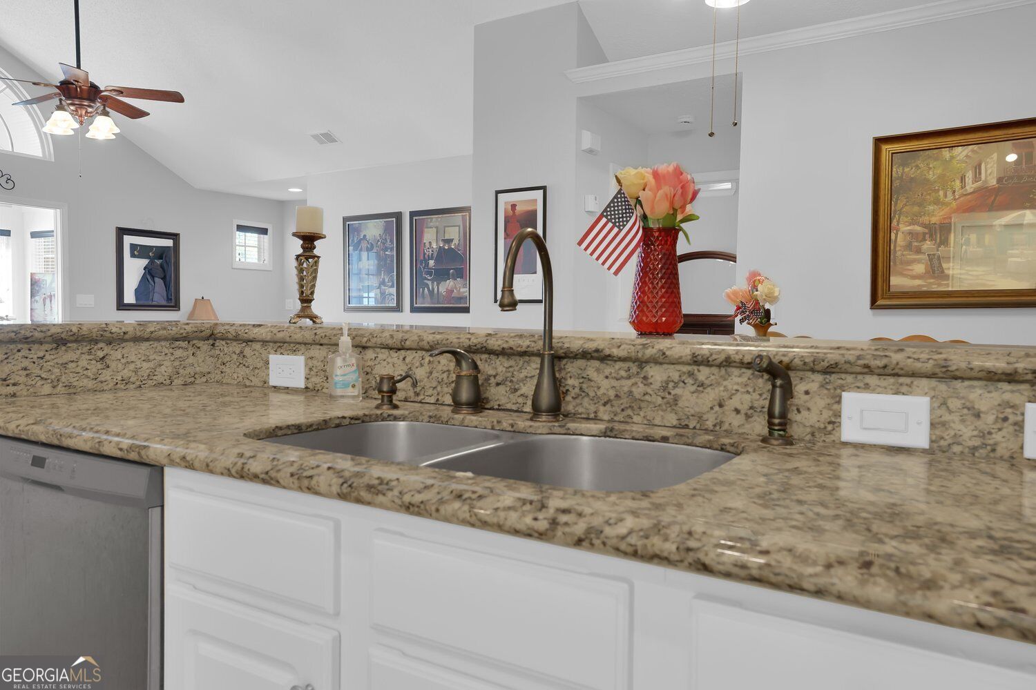 6112 Menlow Court Property Photo 13
