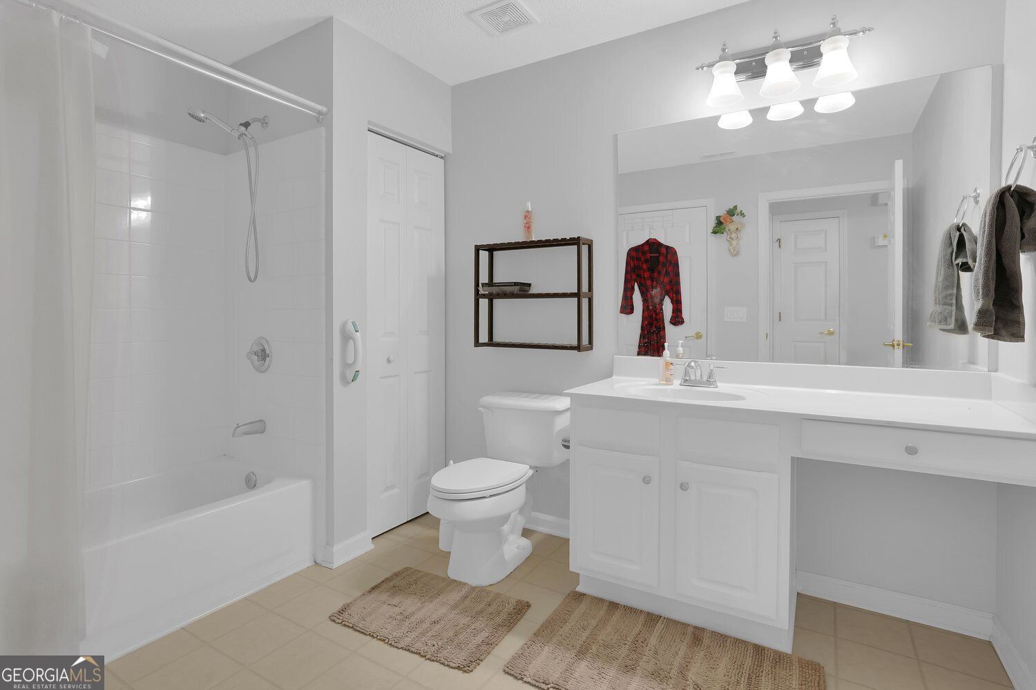 6112 Menlow Court Property Photo 17