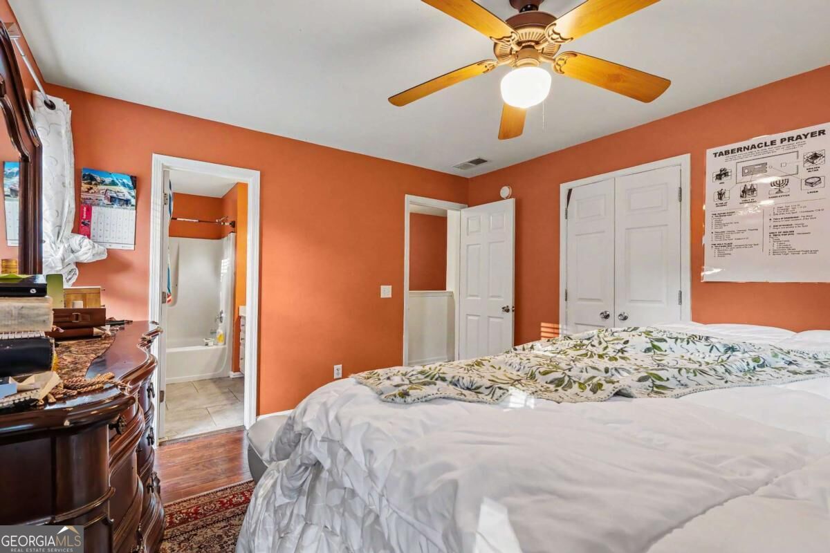 5822 Mitchell Chase Trail Property Photo 11