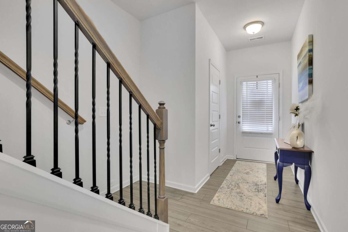 803 Dundee Way Property Photo 2