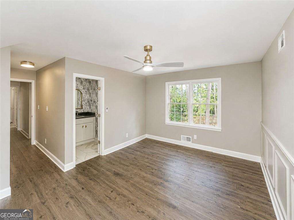 4521 S Roberts Property Photo 13