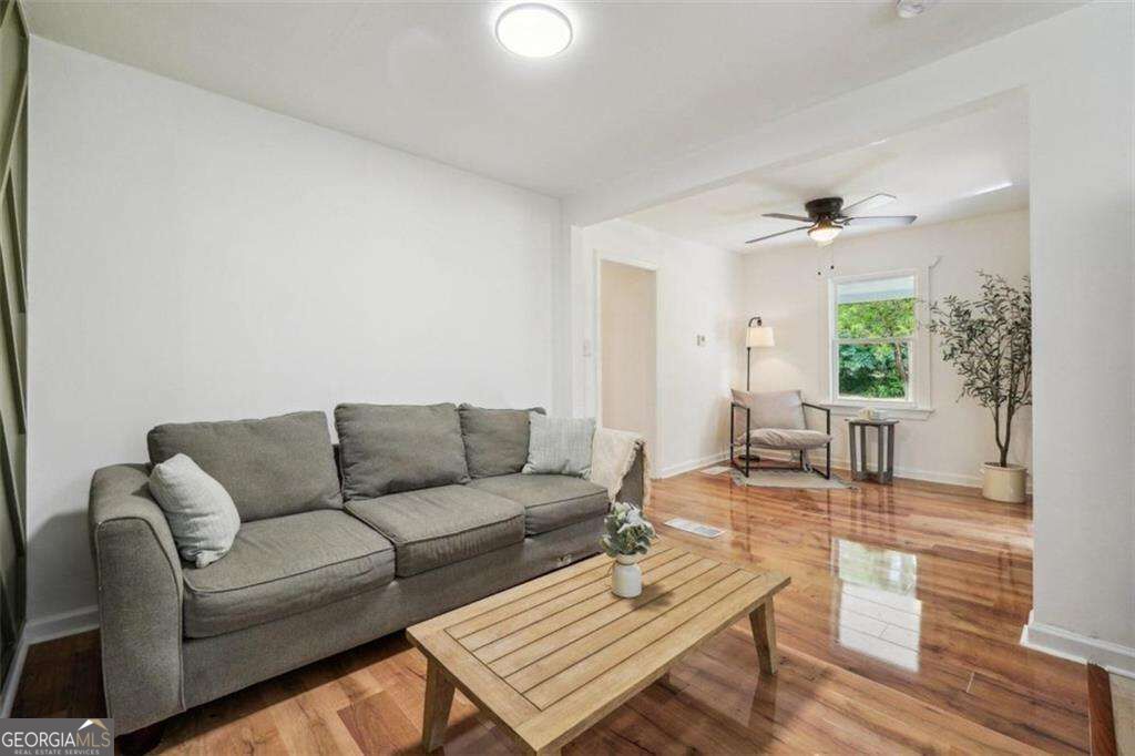 309 Cowan Road Se Property Photo 6