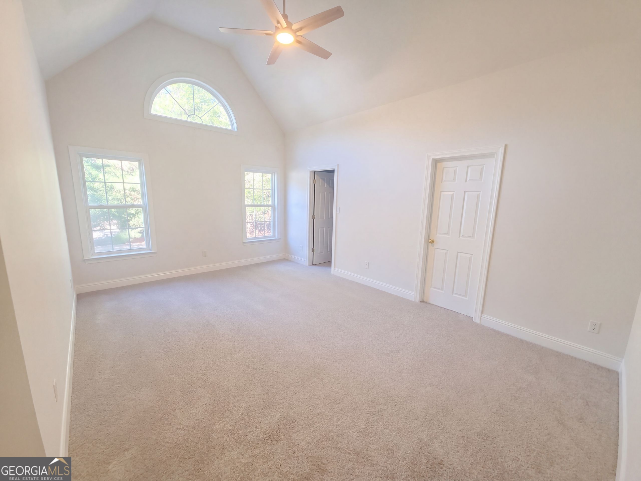 100 Pine Shoals Trail Property Photo 4