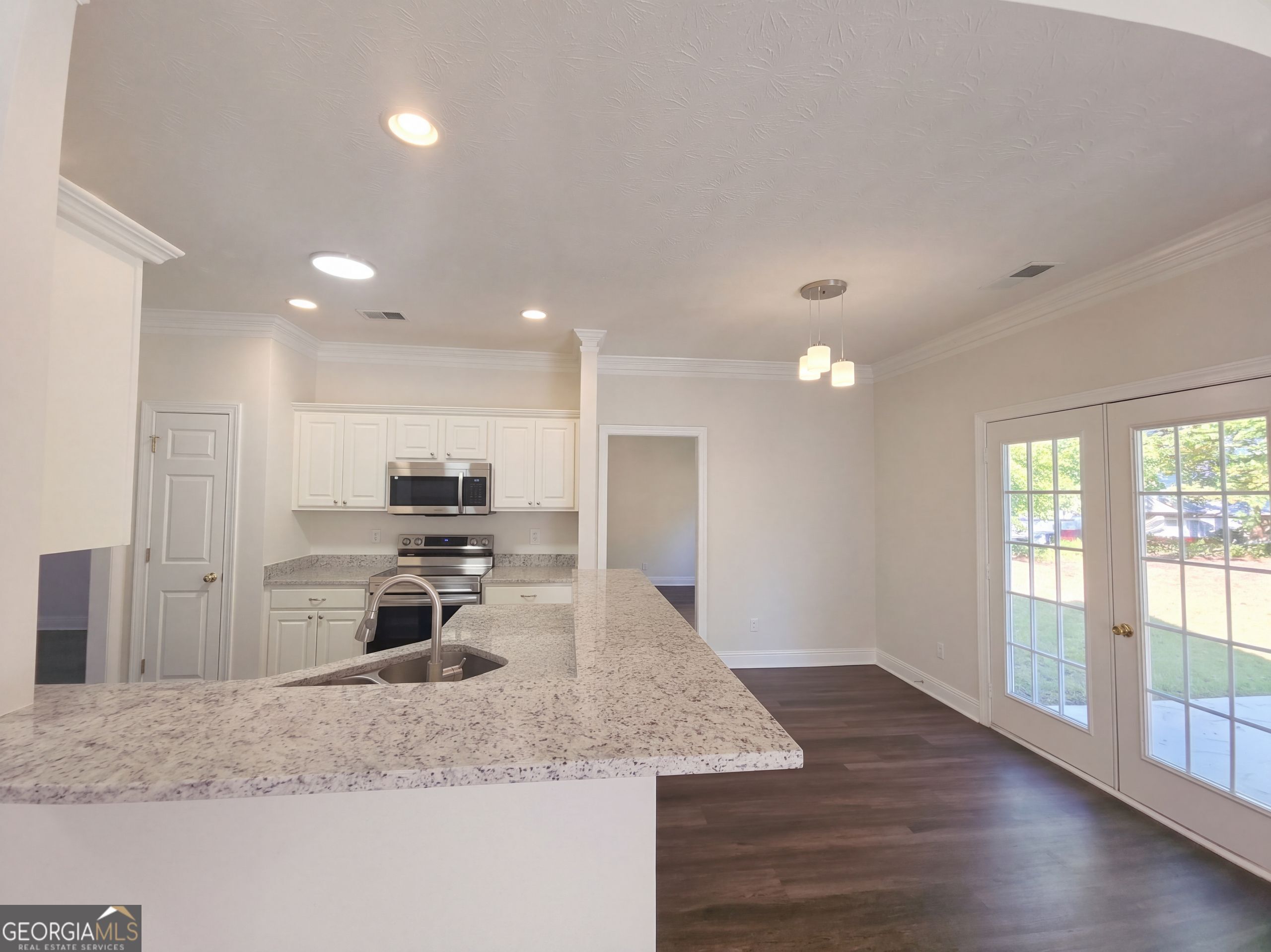 100 Pine Shoals Trail Property Photo 7