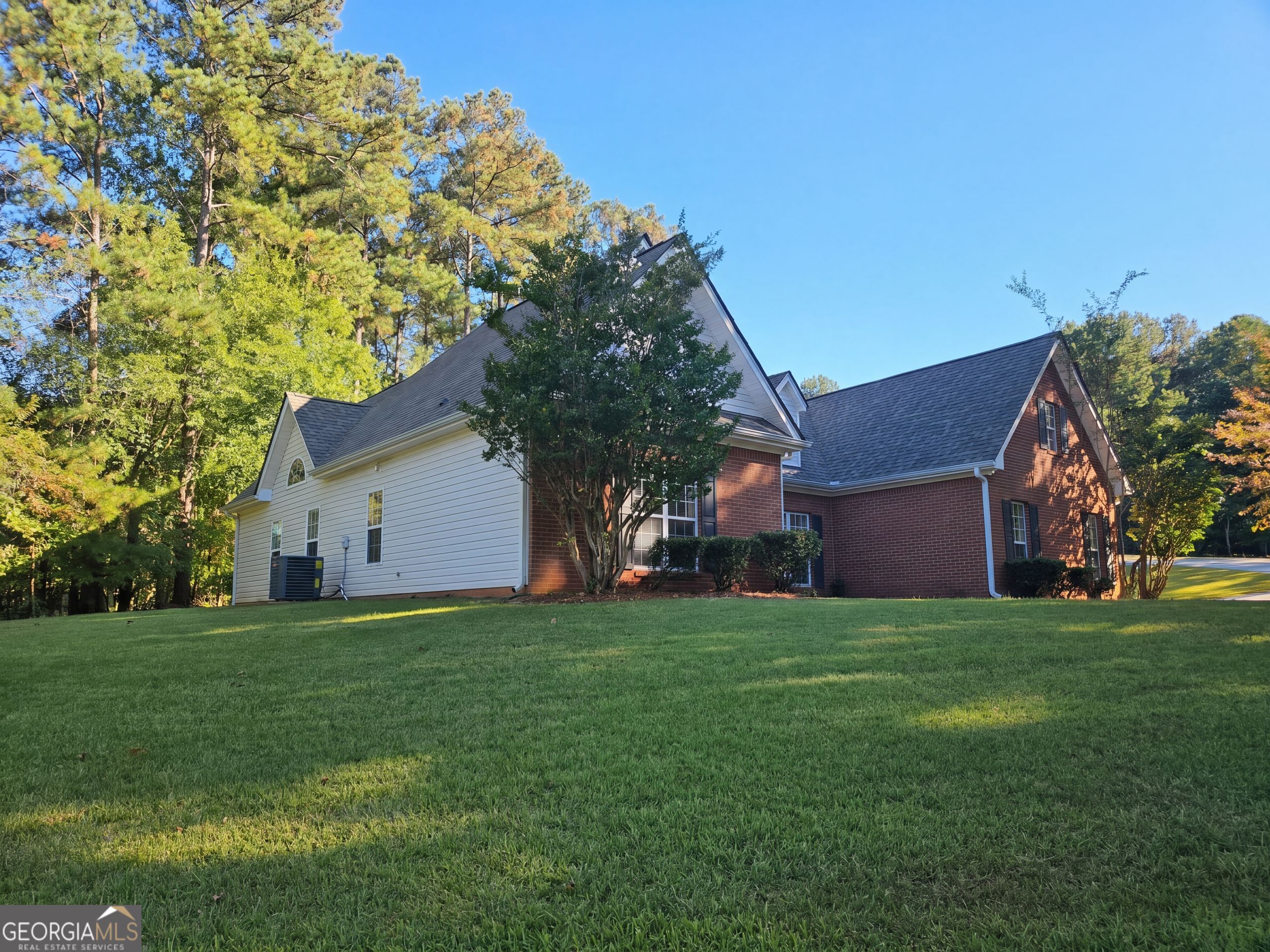 100 Pine Shoals Trail Property Photo 27