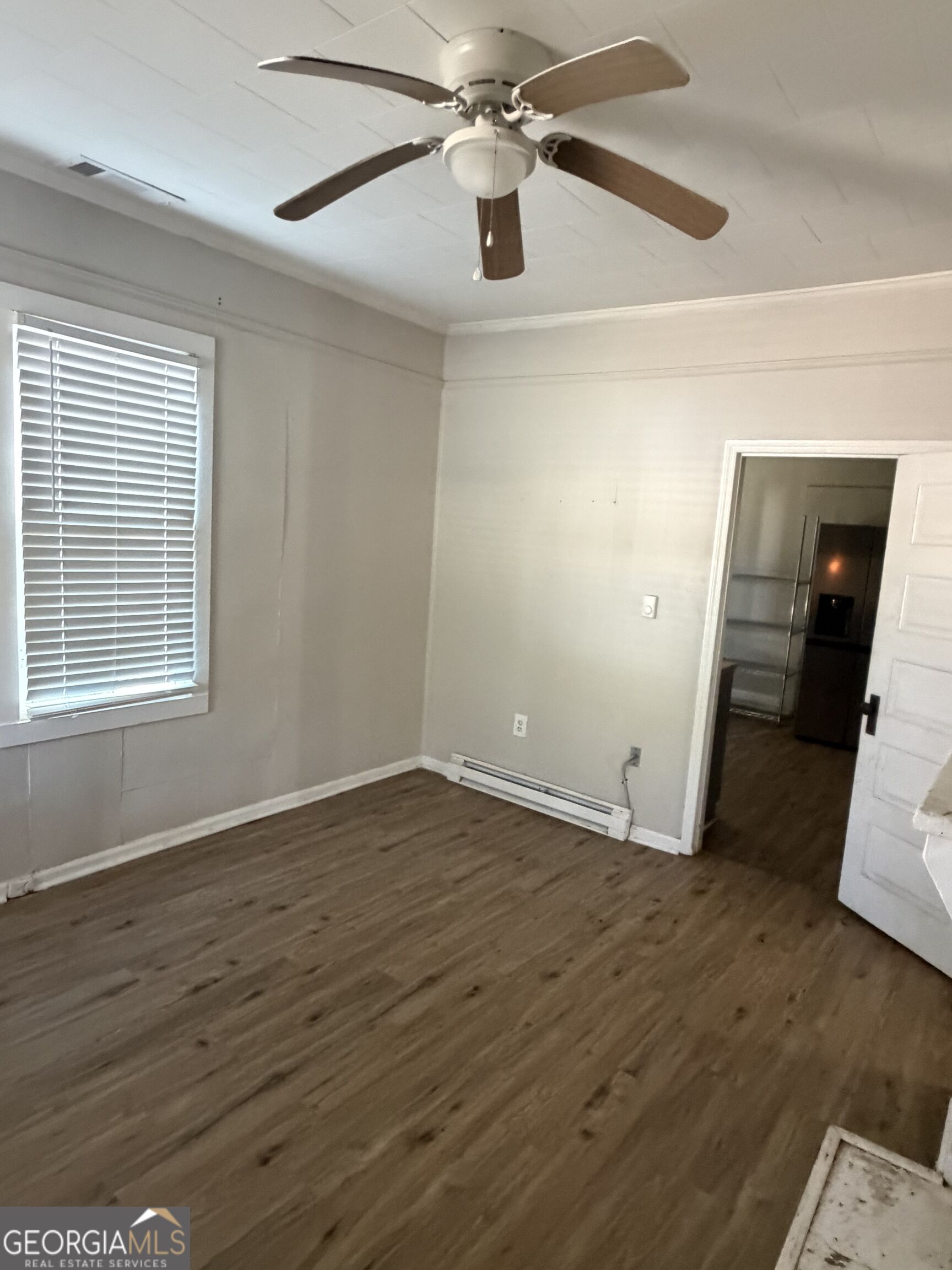 405 Green Avenue Property Photo 2