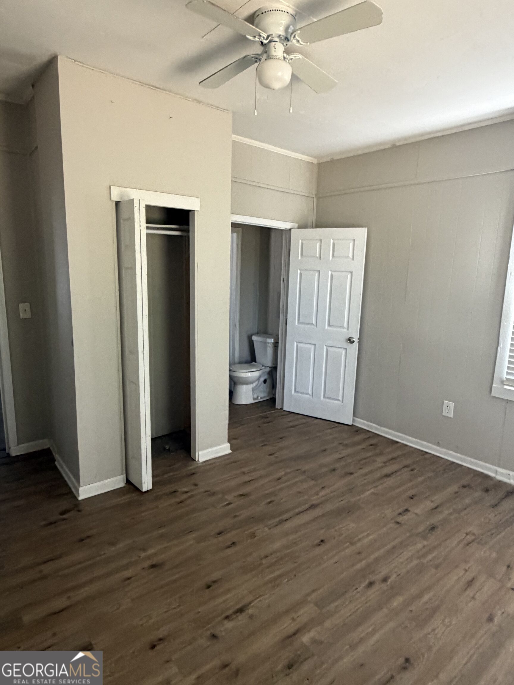 405 Green Avenue Property Photo 3