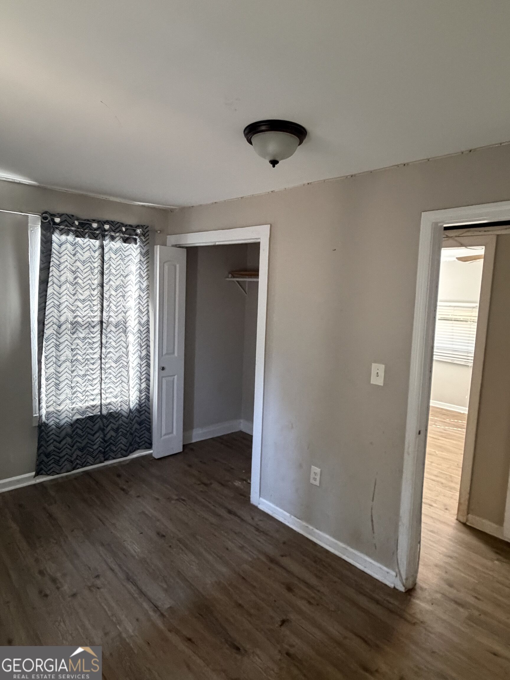 405 Green Avenue Property Photo 8