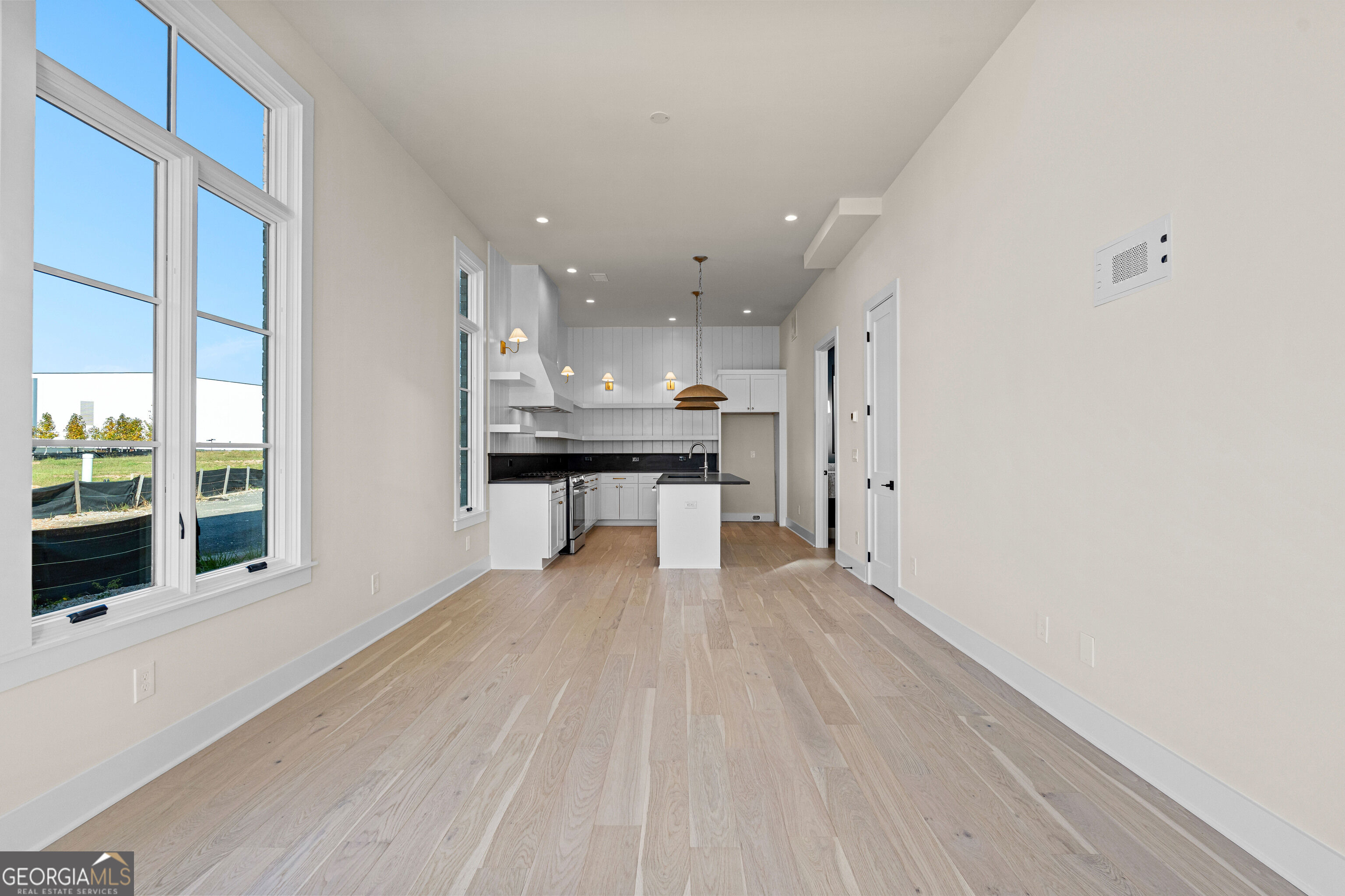 310 6th Street Property Photo 11