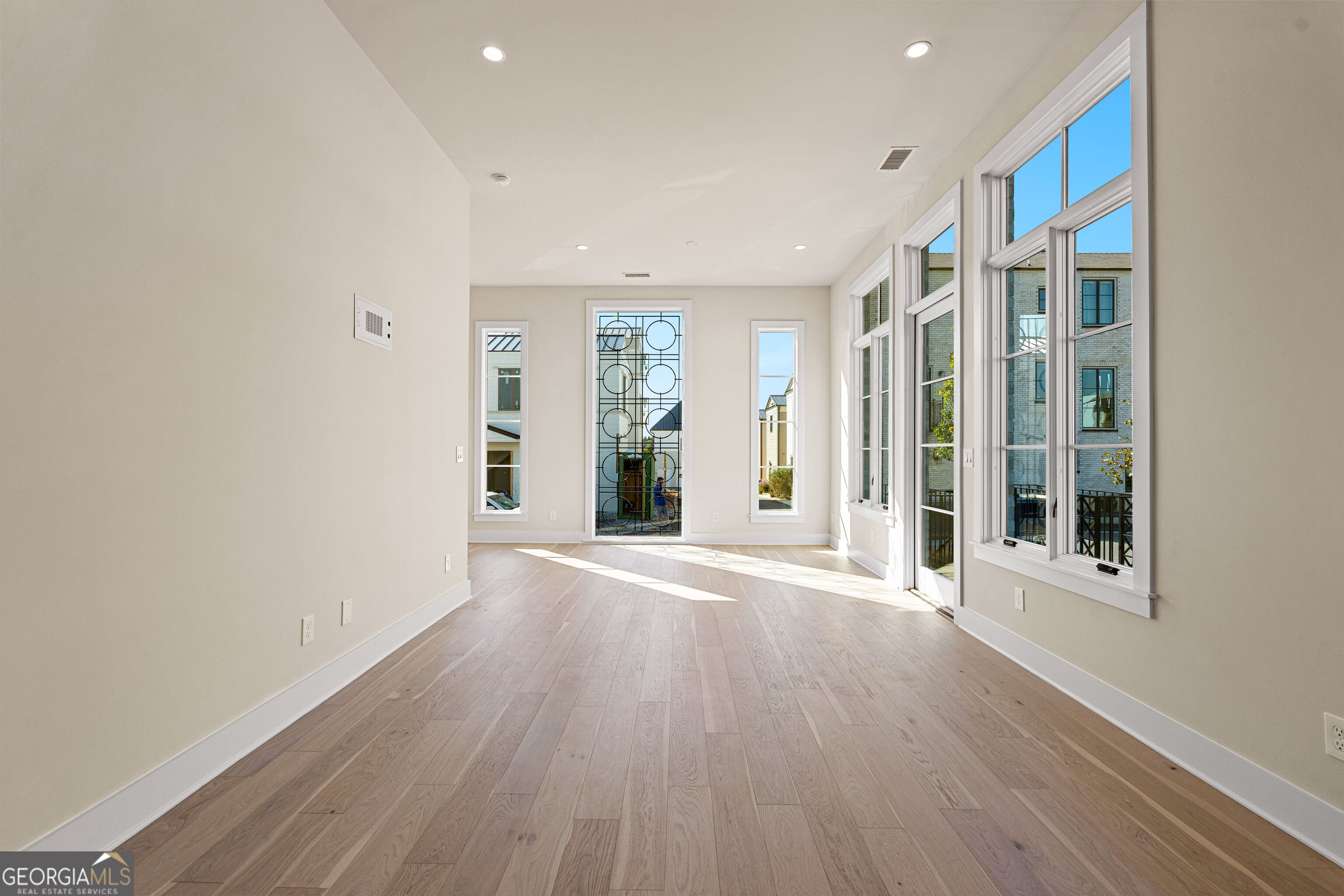 310 6th Street Property Photo 18