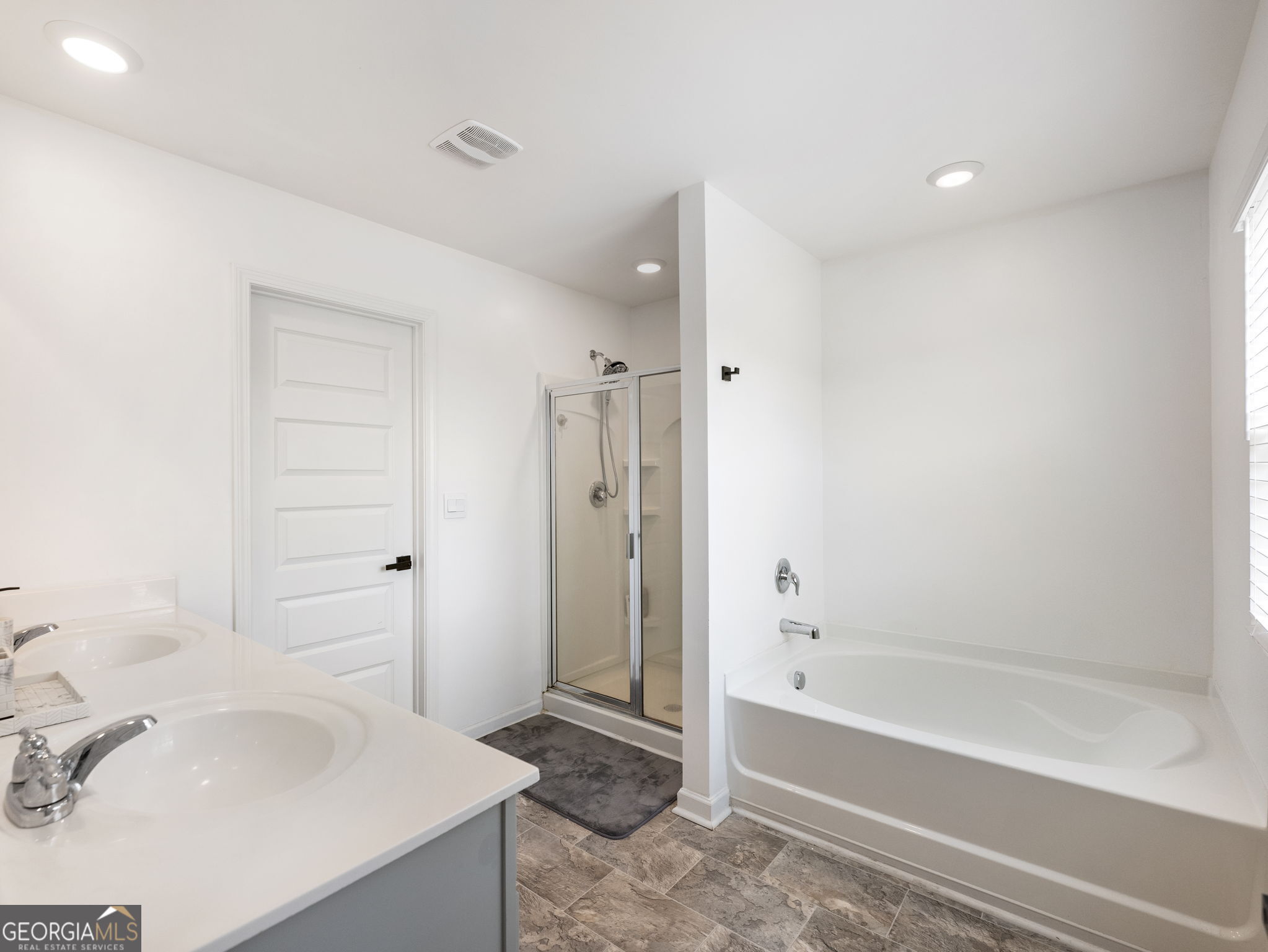 141 Gaston Court Property Photo 28