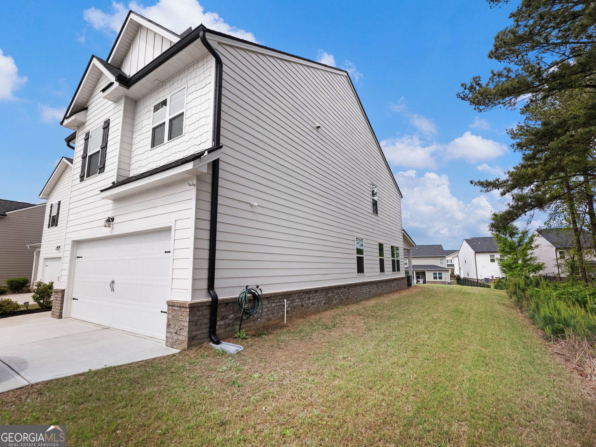 141 Gaston Court Property Photo 34