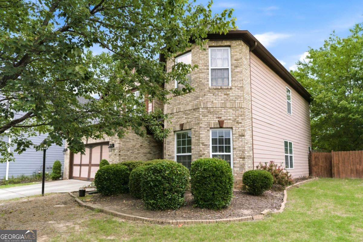 3210 Warbler Way Property Photo 1