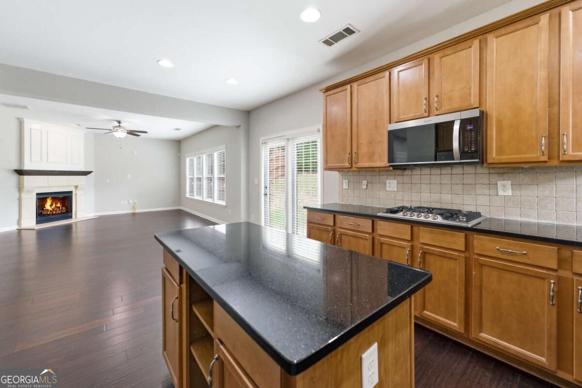 3210 Warbler Way Property Photo 17