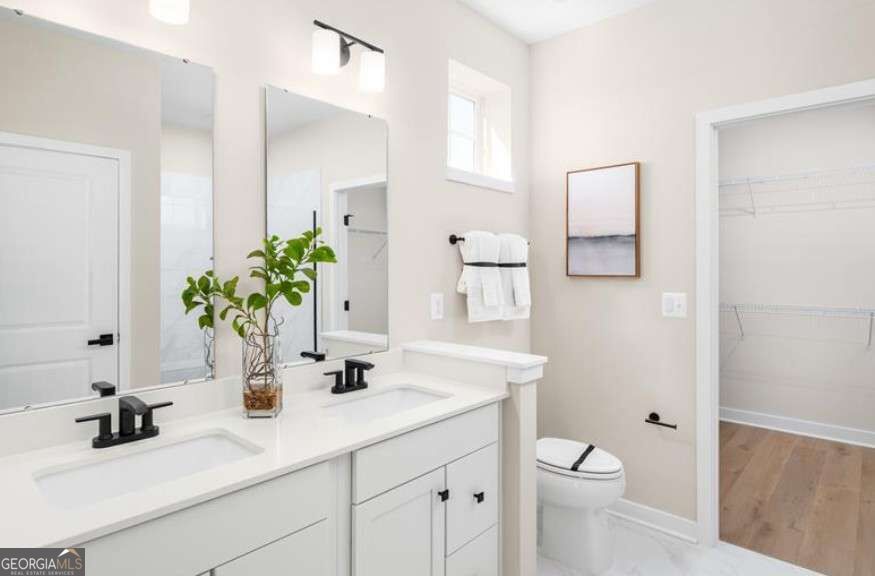 1008 Dumfries Court Property Photo 15