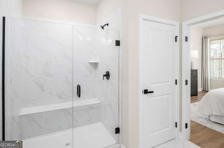 1008 Dumfries Court Property Photo 16