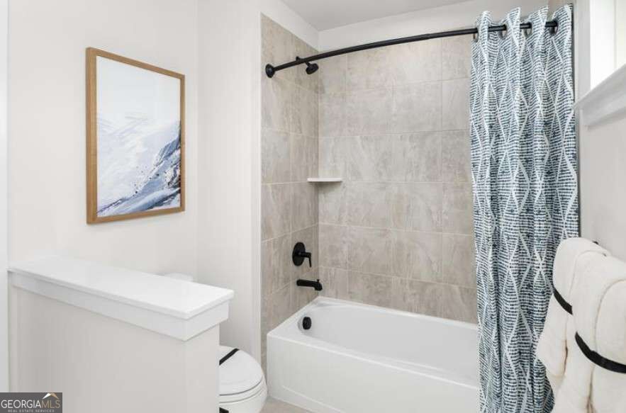 1008 Dumfries Court Property Photo 22