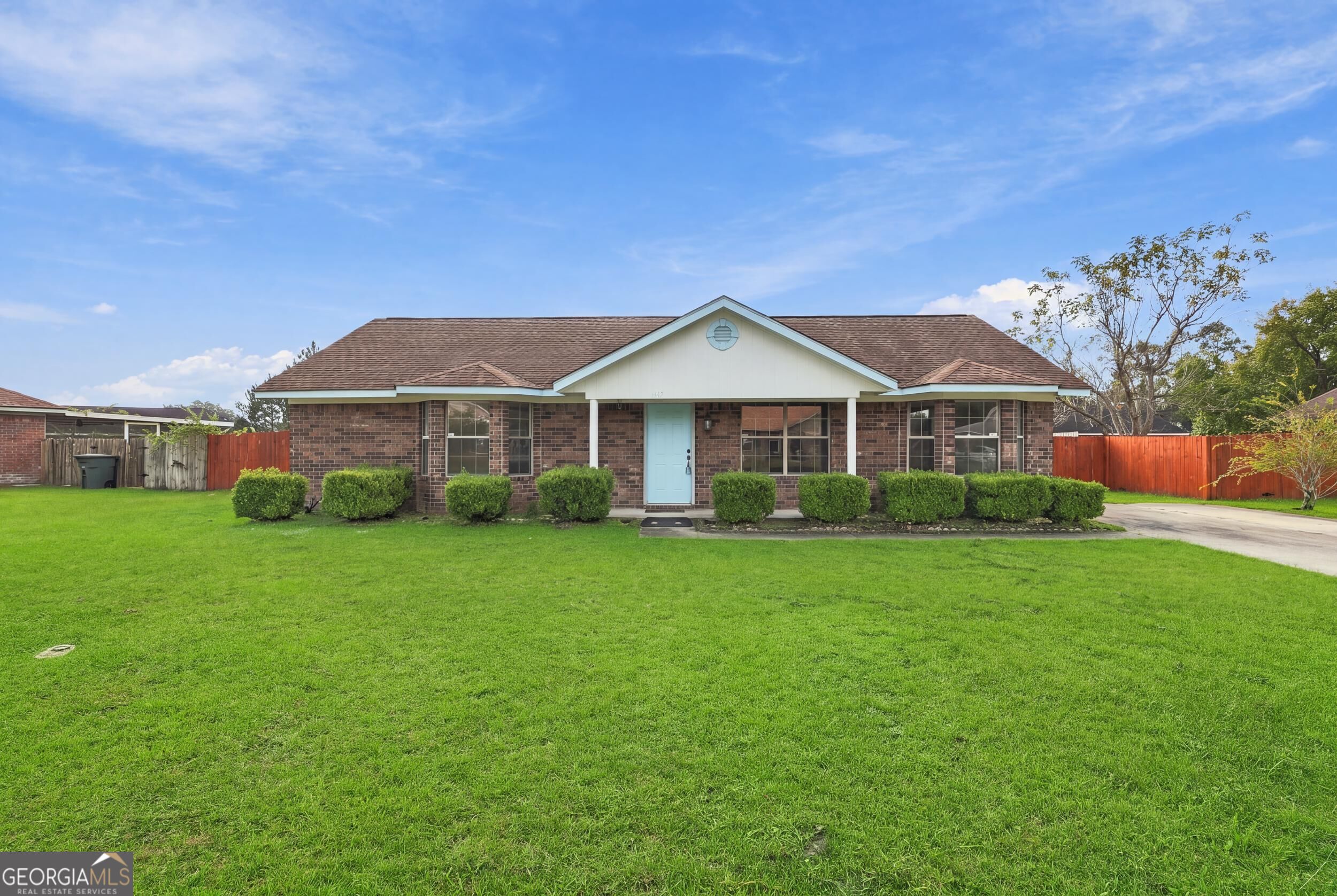 814 Waterfield Drive Property Photo 1