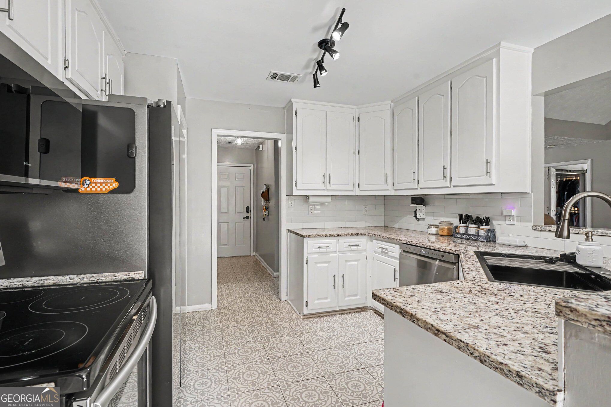 3101 Planters Mill Drive Property Photo 10