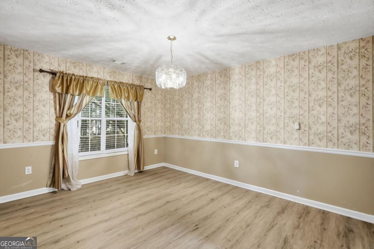2072 Amberly Crossing Lane Property Photo 5