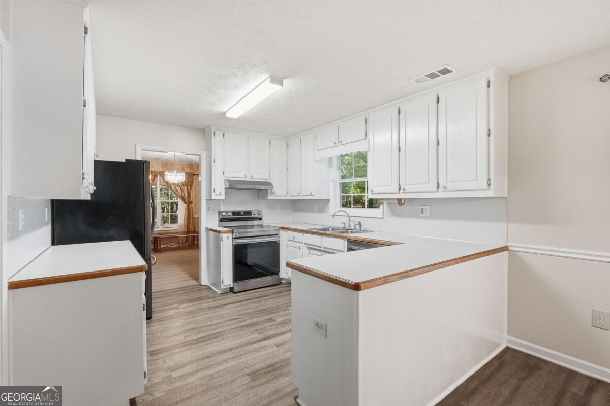 2072 Amberly Crossing Lane Property Photo 19