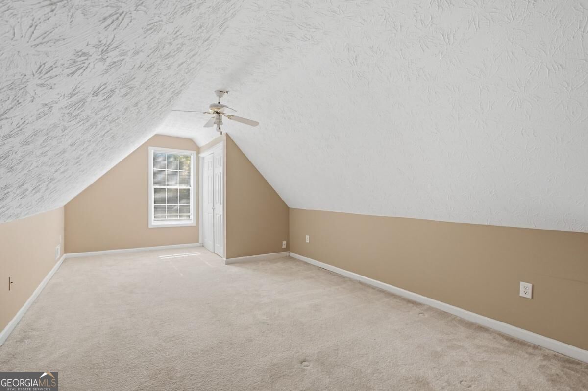2072 Amberly Crossing Lane Property Photo 36