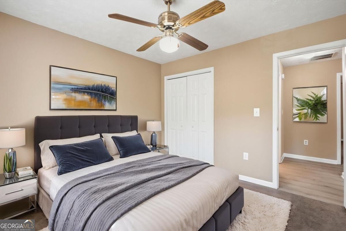 2072 Amberly Crossing Lane Property Photo 39