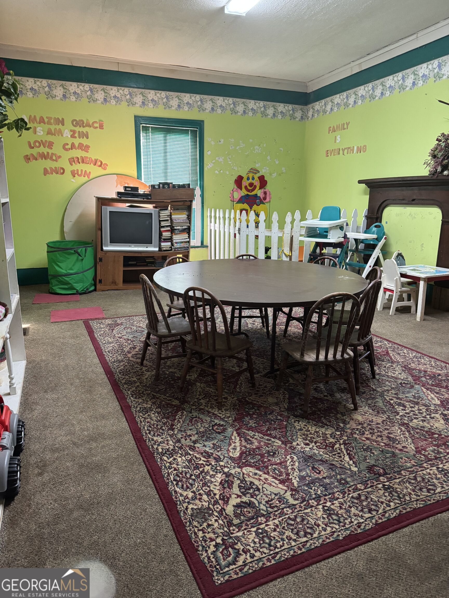 322 Park Street Property Photo 7
