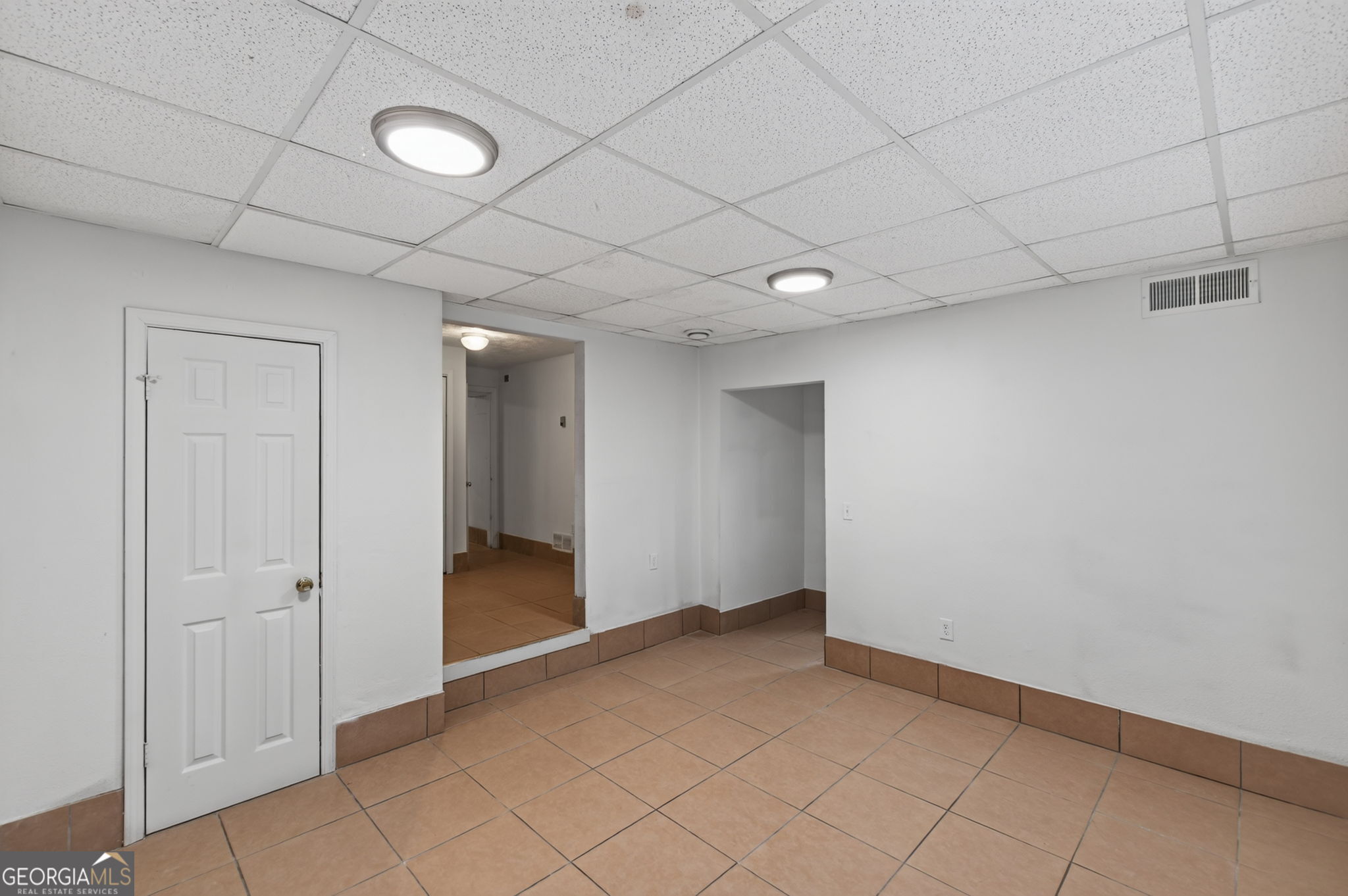 2034 Cambridge Avenue Property Photo 9