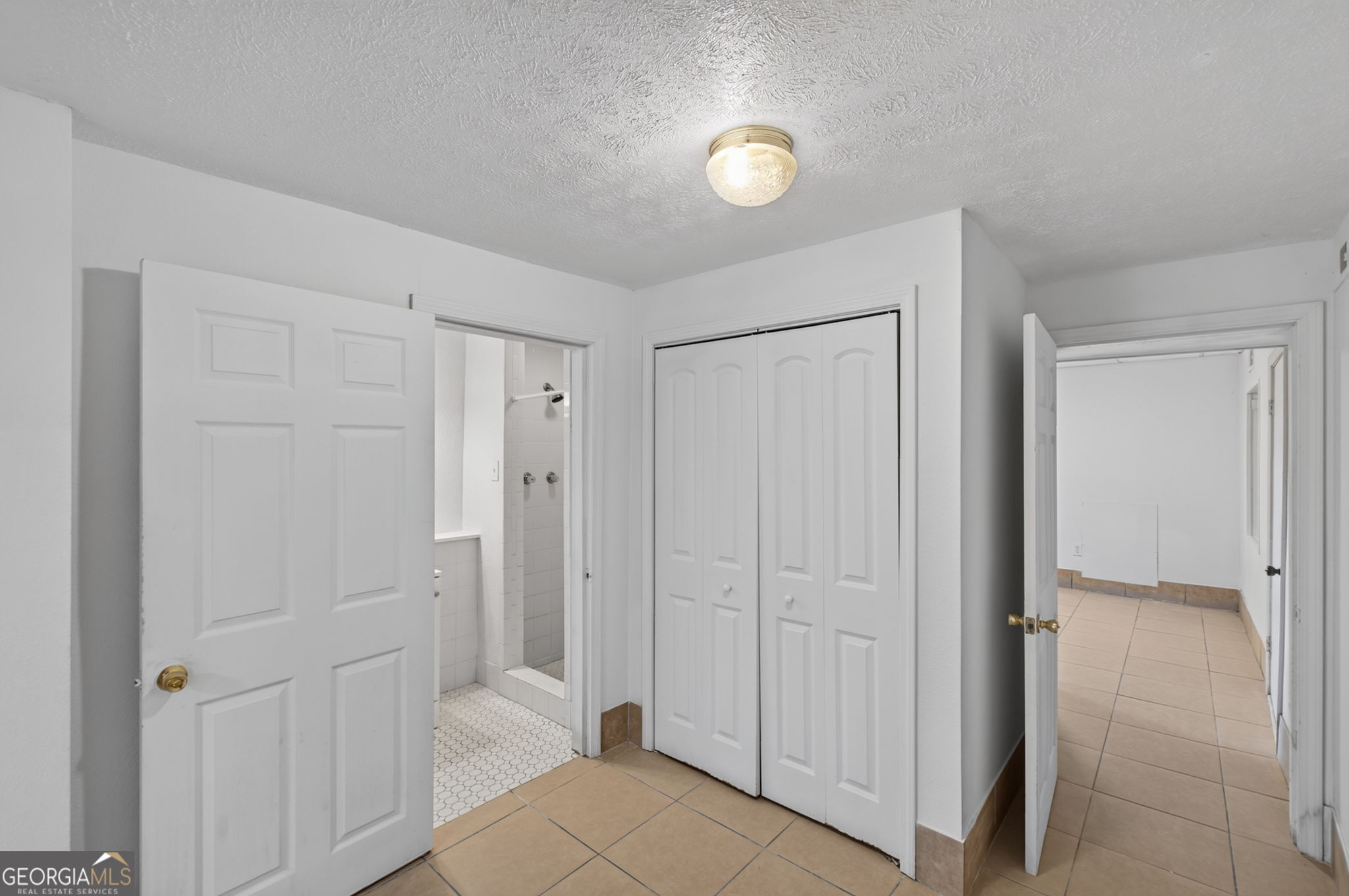 2034 Cambridge Avenue Property Photo 11