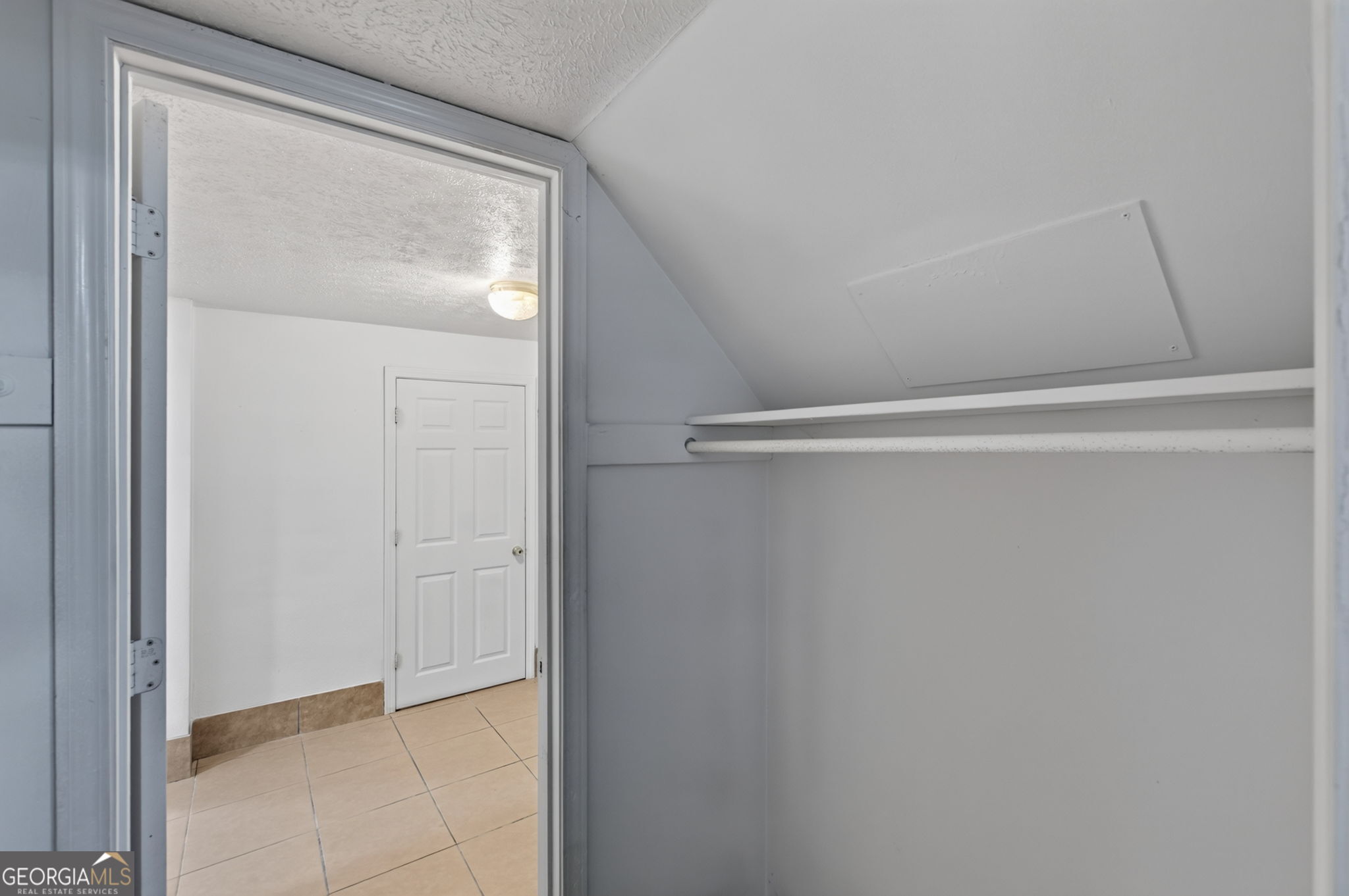 2034 Cambridge Avenue Property Photo 23