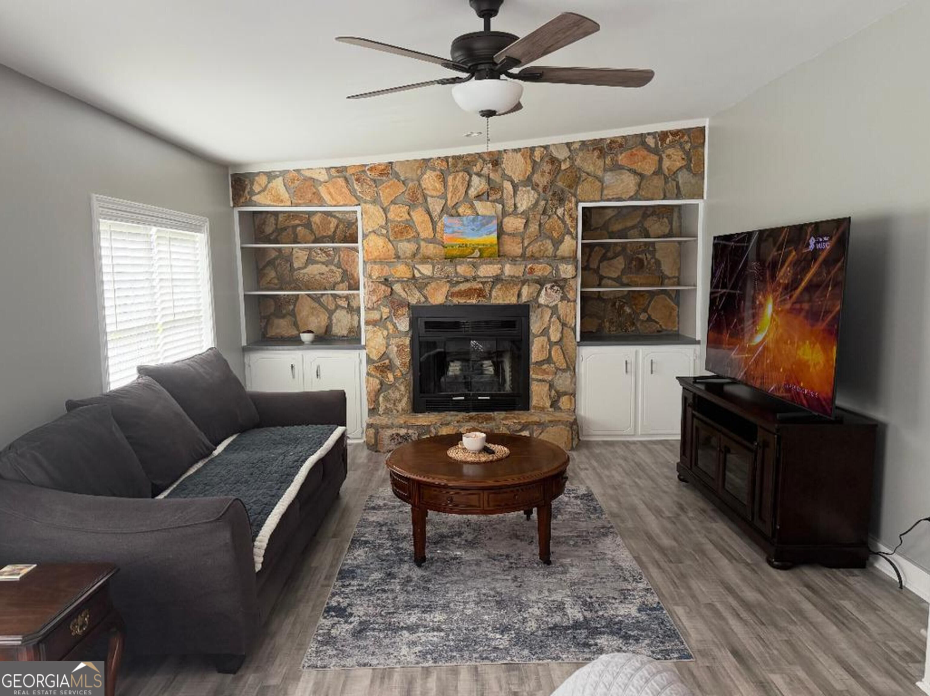 1041 Blue Springs Court Property Photo 7