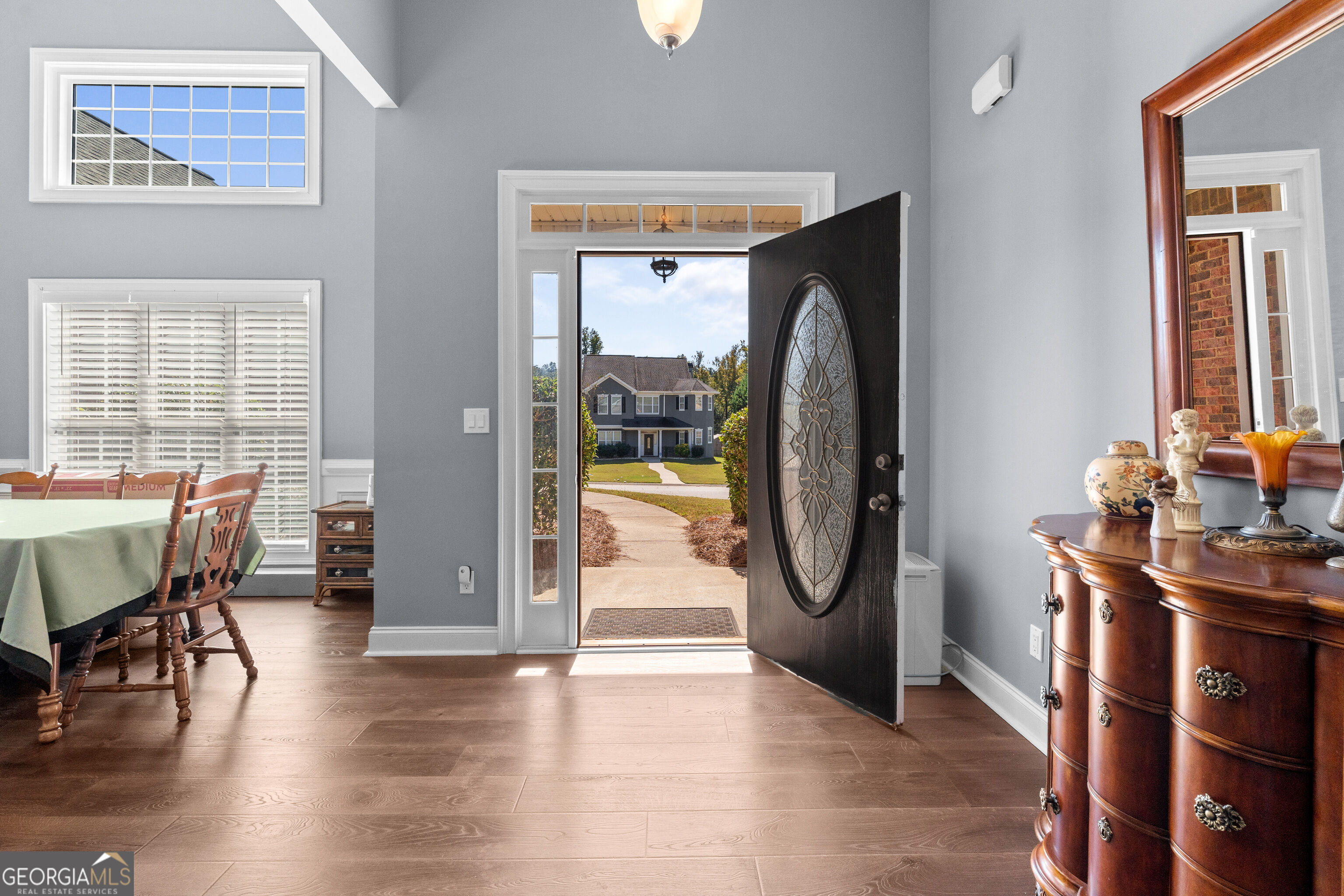 240 White Flower Circle Property Photo 6
