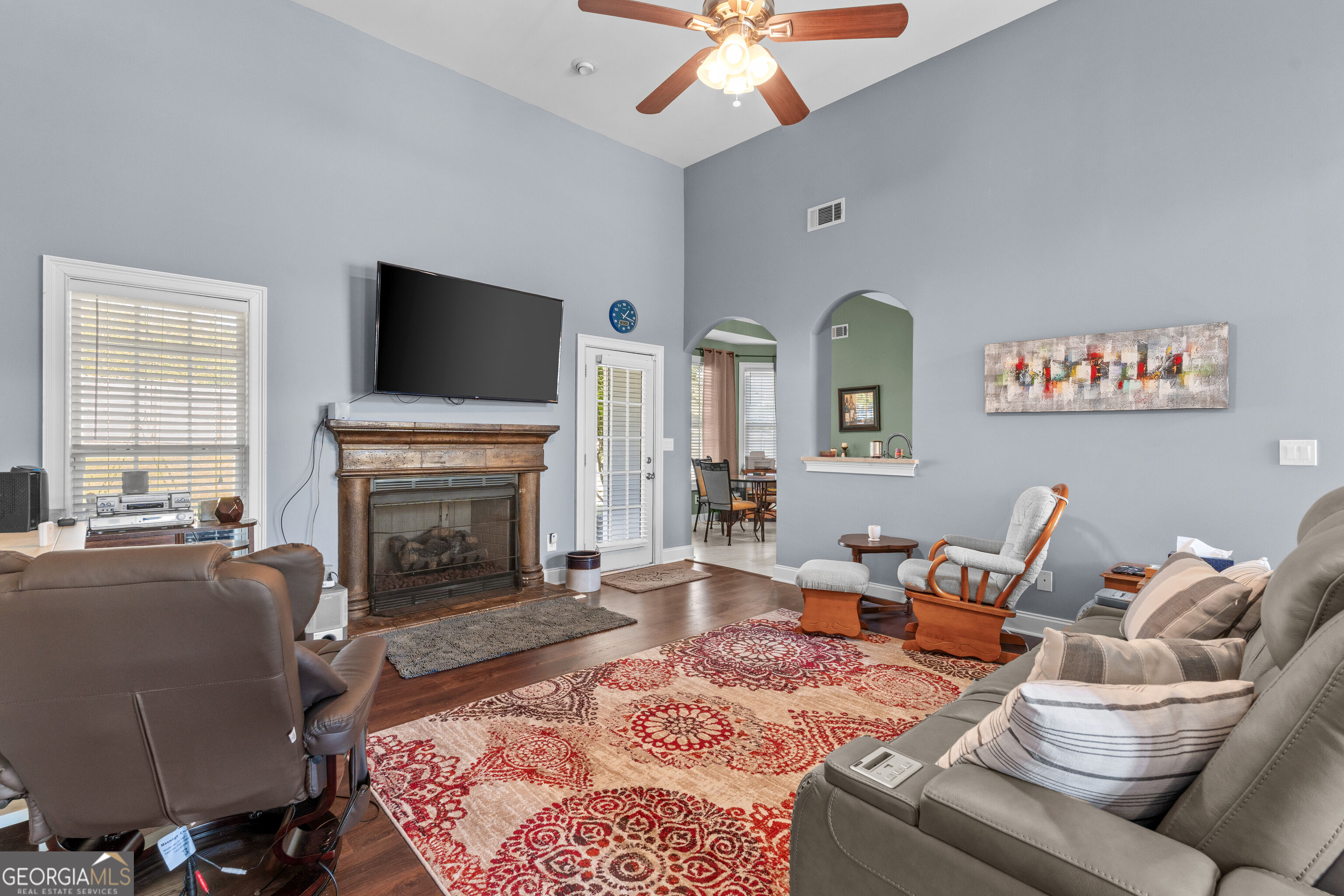 240 White Flower Circle Property Photo 11