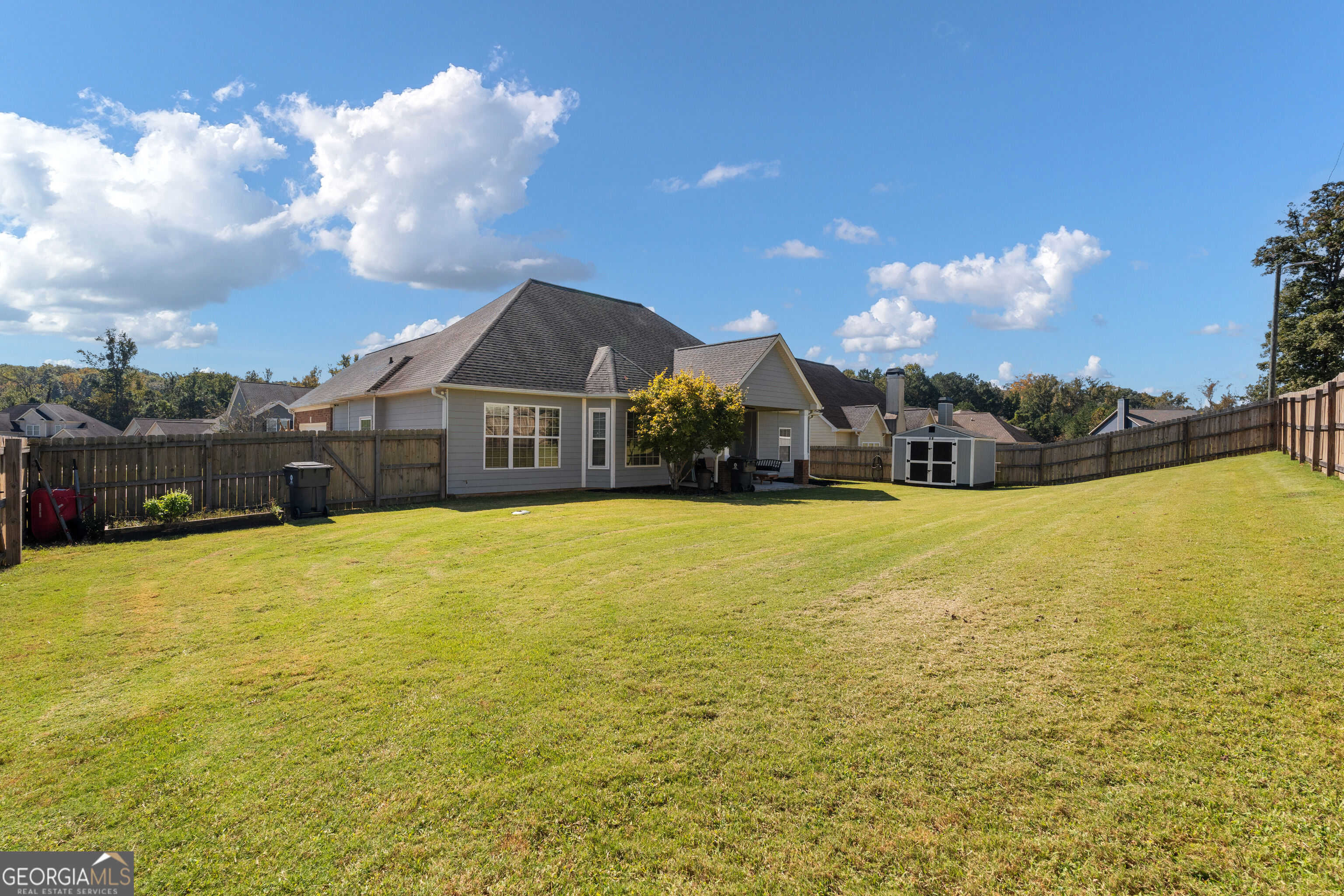 240 White Flower Circle Property Photo 31