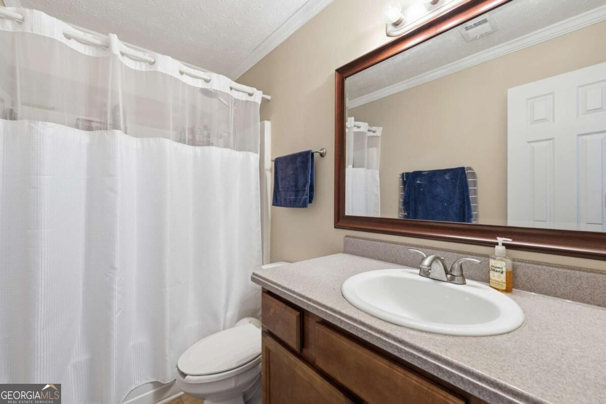 1490 Chalet Circle Property Photo 22