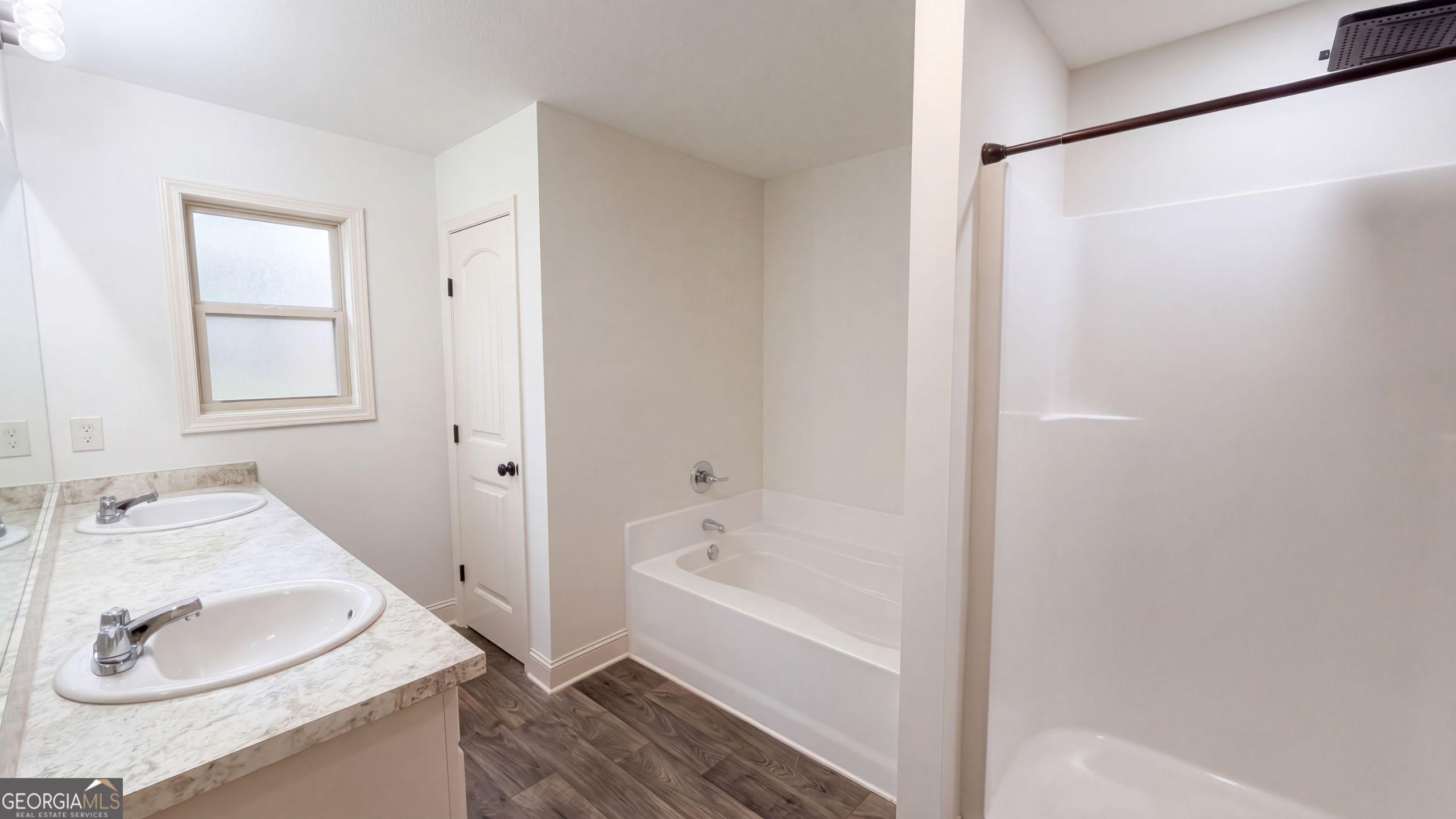 81 Livingston Court Property Photo 15