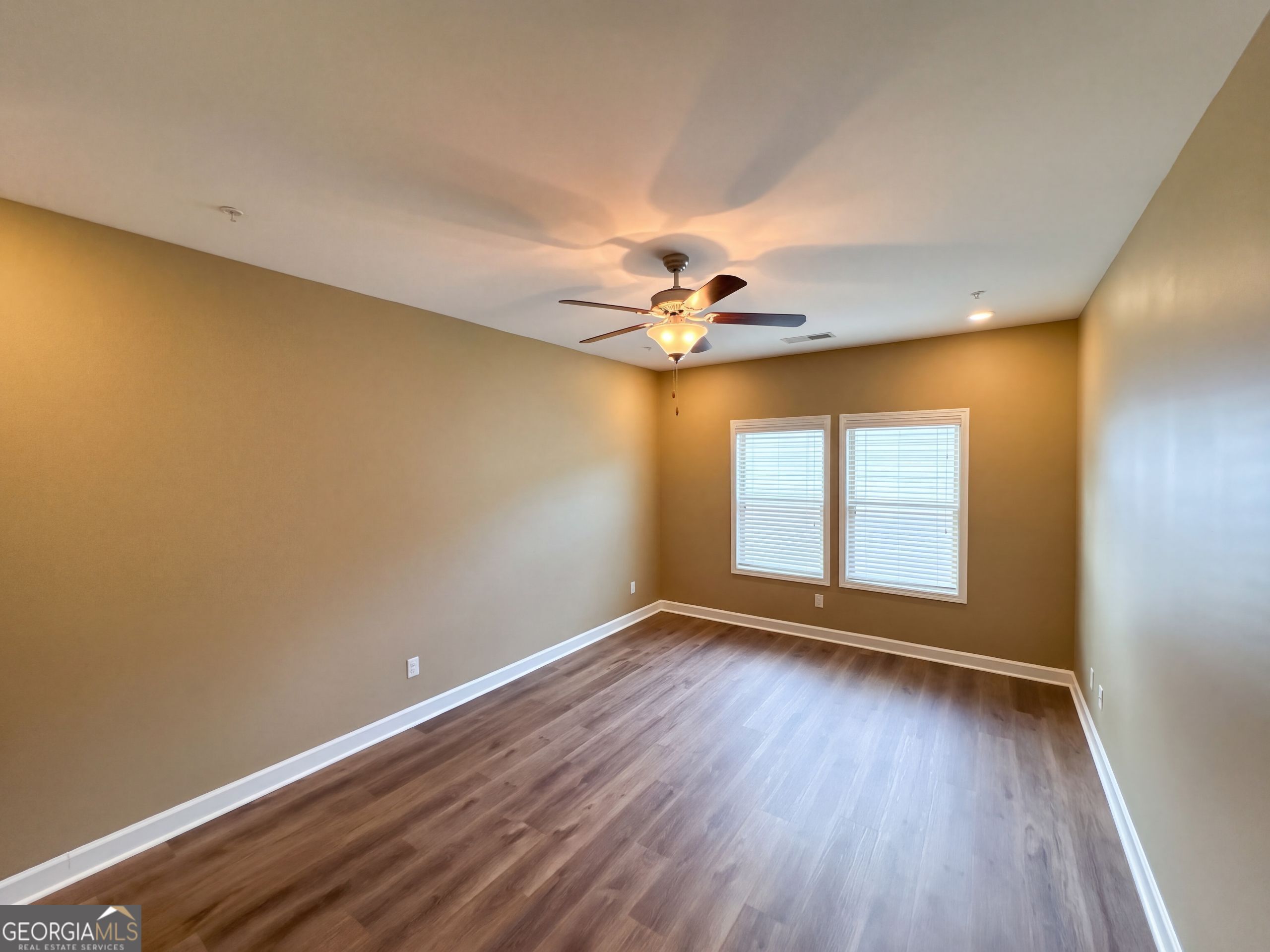 150 Westover Commons Property Photo 8