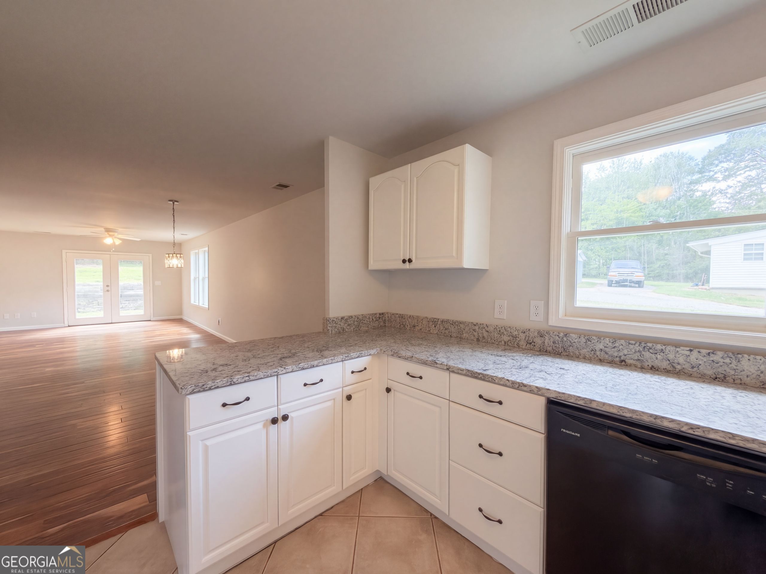 670 Roland Hayes Parkway Sw Property Photo 10