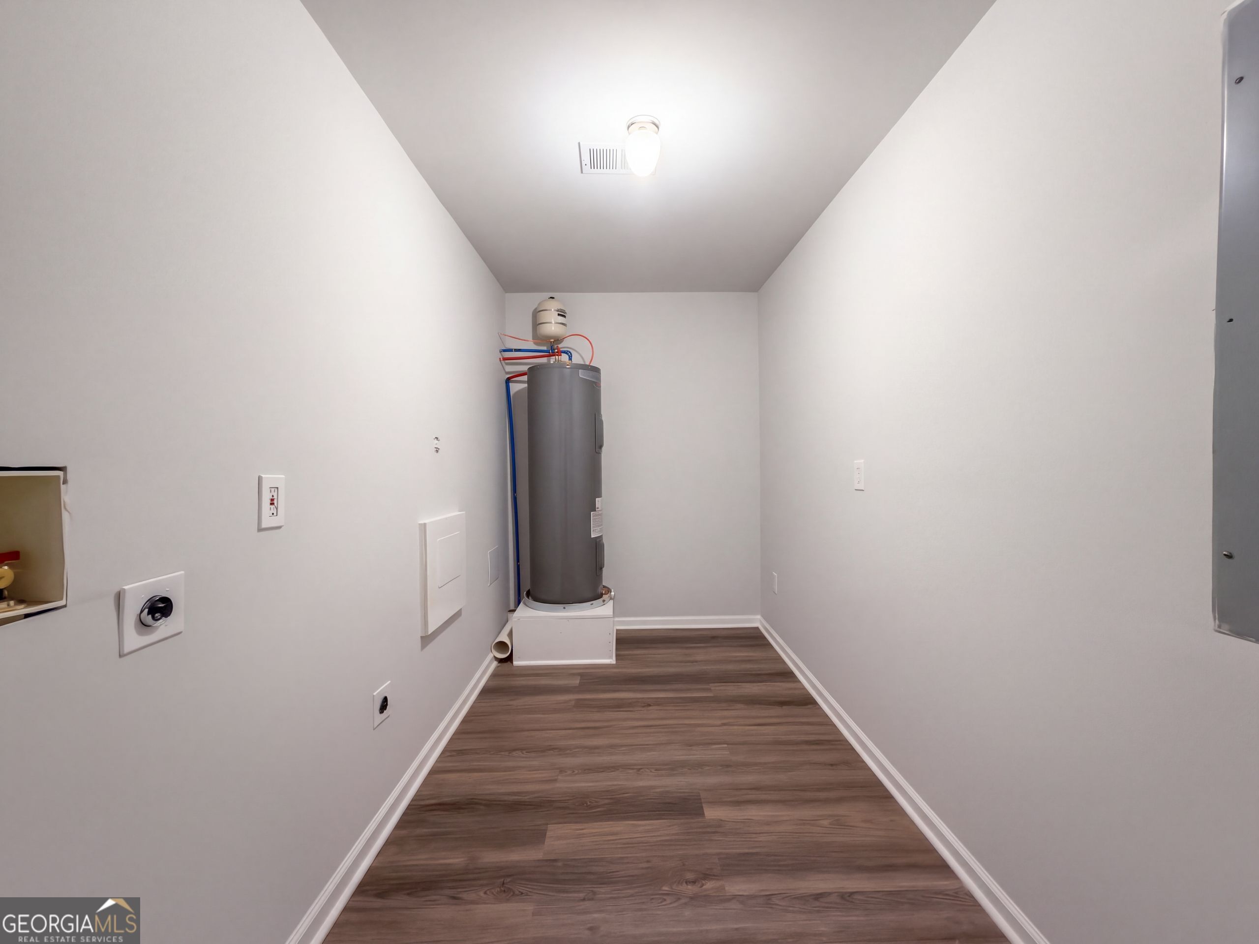 670 Roland Hayes Parkway Sw Property Photo 28