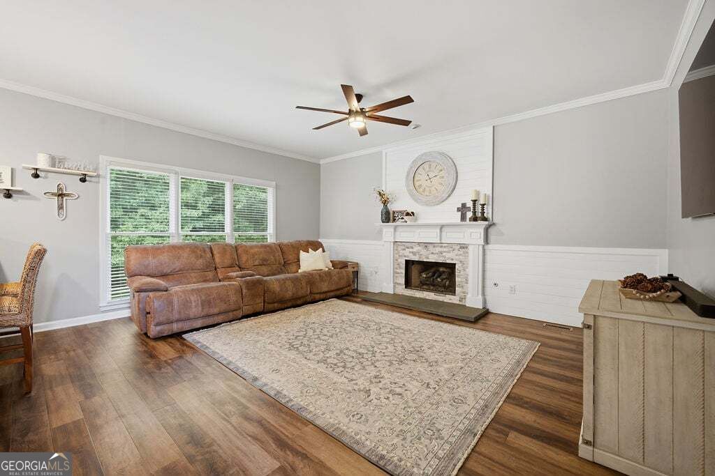 1938 Greensferry Glen Property Photo 9