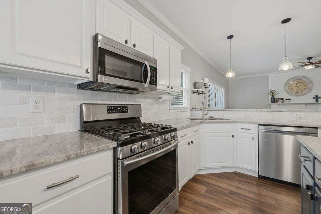 1938 Greensferry Glen Property Photo 15