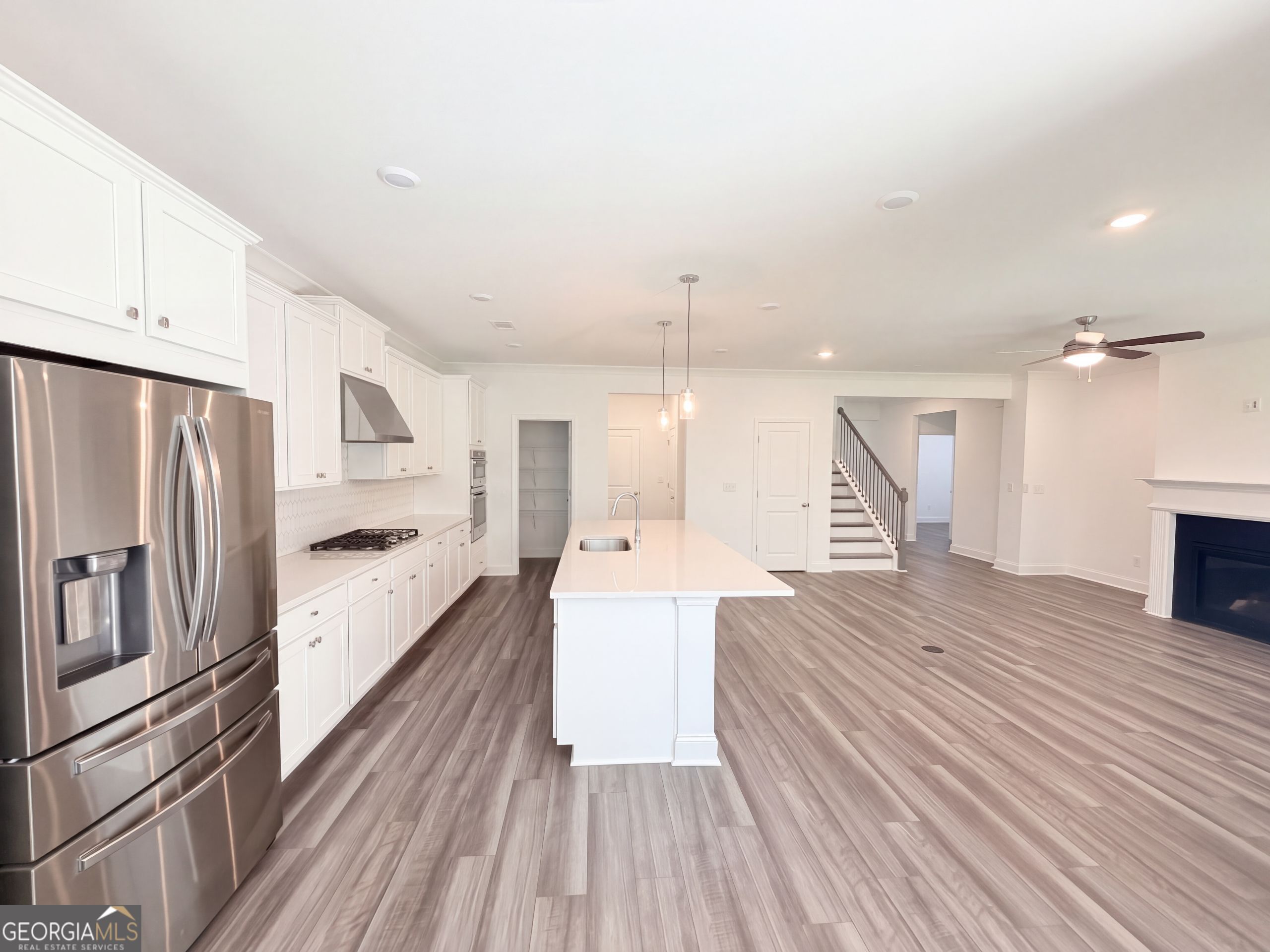 3219 Shirecrest Lane Property Photo 6