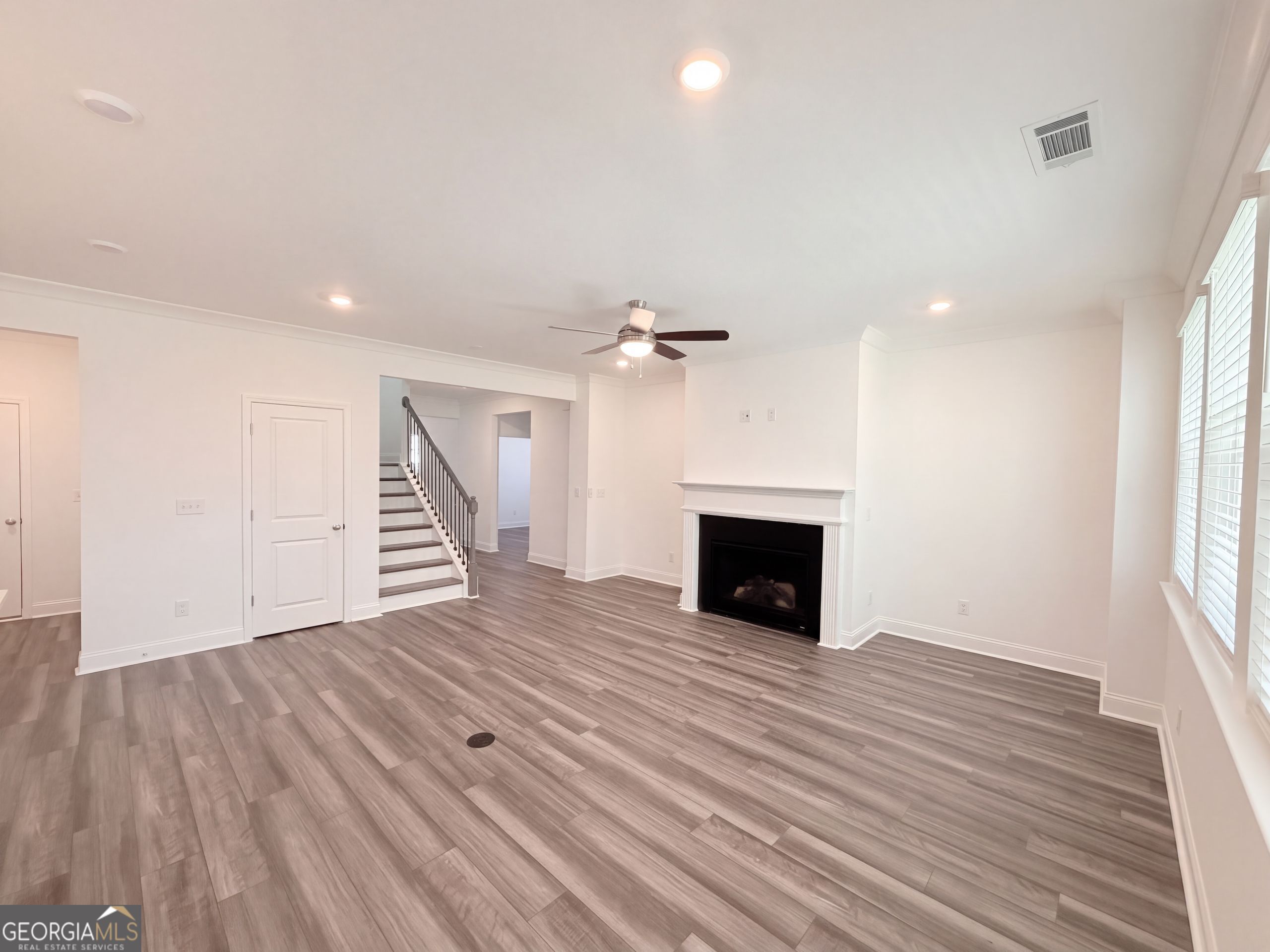 3219 Shirecrest Lane Property Photo 7
