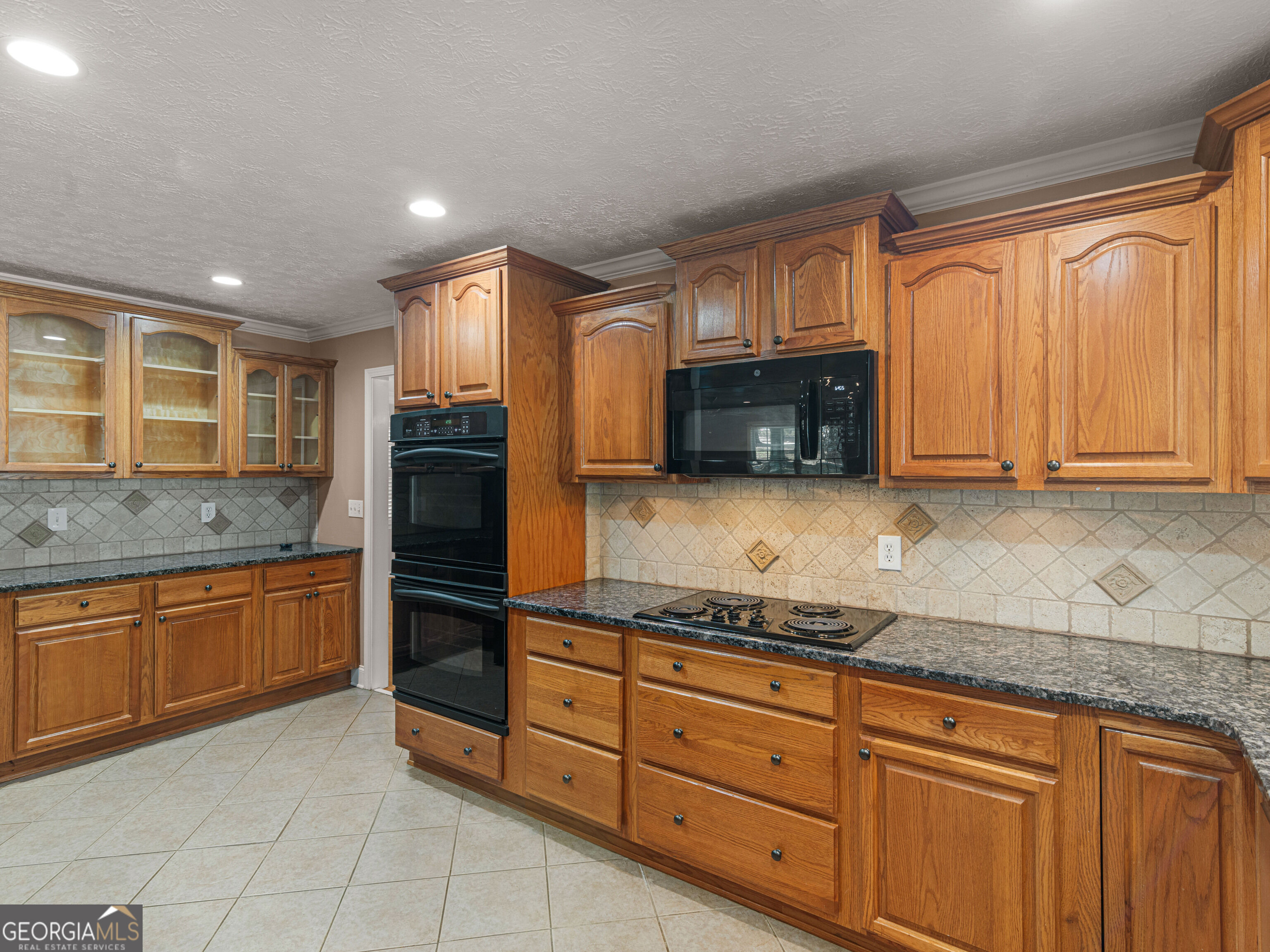 720 Kirkland Road Property Photo 3